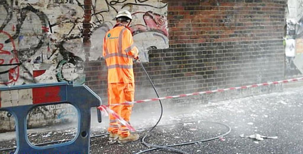 LZ Pressure Cleaning graffiti removal services - Miami